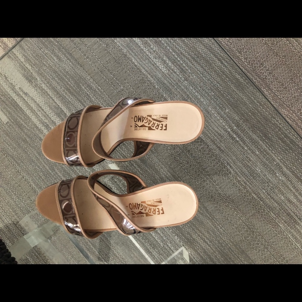 Ferragamo sandals - Picture 2 of 7